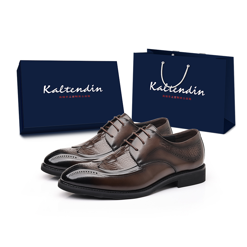 Kaltendin Коричневые классические оксфорды из натуральной кожи с перфорацией для мужчин, цвет Brown
Kaltendin Коричневые классические оксфорды из натуральной кожи с перфорацией для мужчин, цвет Brown