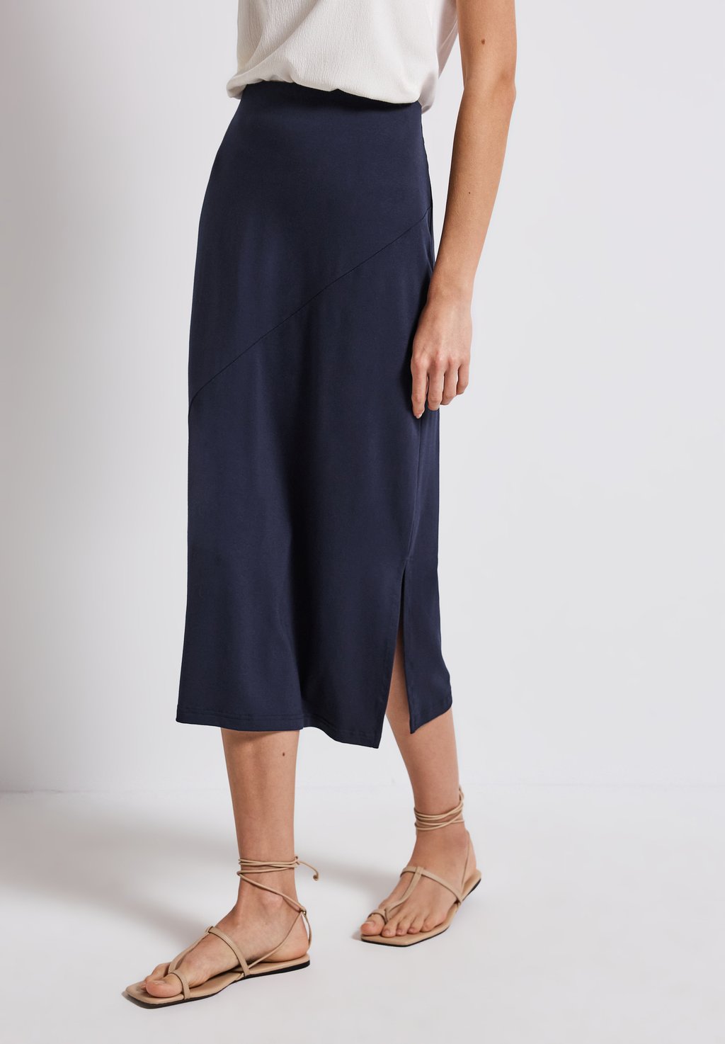 Юбка-карандаш Street One, темно-синий
Юбка-карандаш Street One, темно-синий