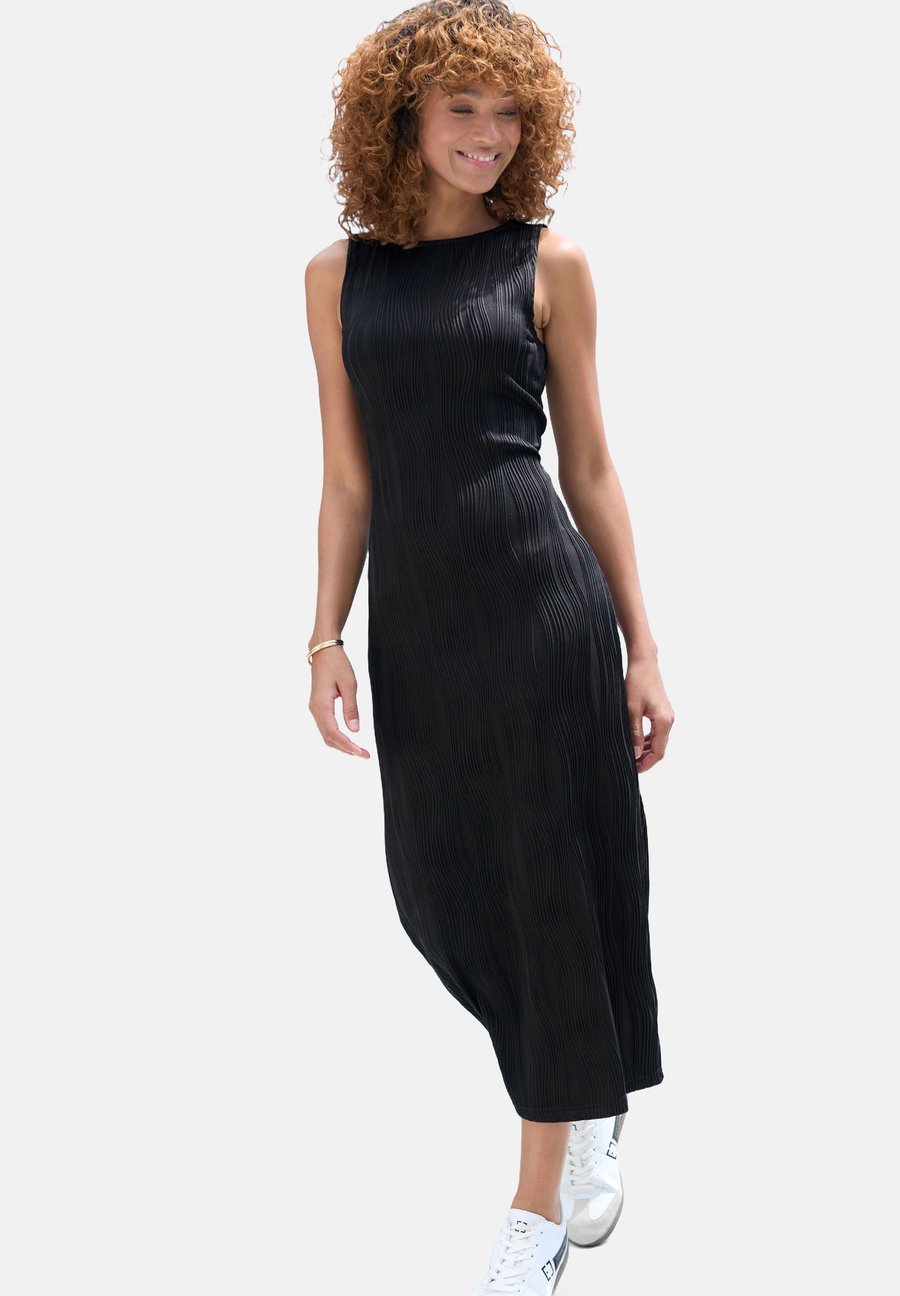 Платье LASCANA Shift dress, Schwarz/Black
Платье LASCANA Shift dress, Schwarz/Black