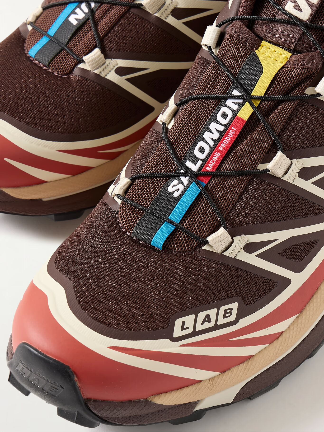 Кроссовки XT-6 с резиновой отделкой из сетки SALOMON, коричневый
Кроссовки XT-6 с резиновой отделкой из сетки SALOMON, коричневый