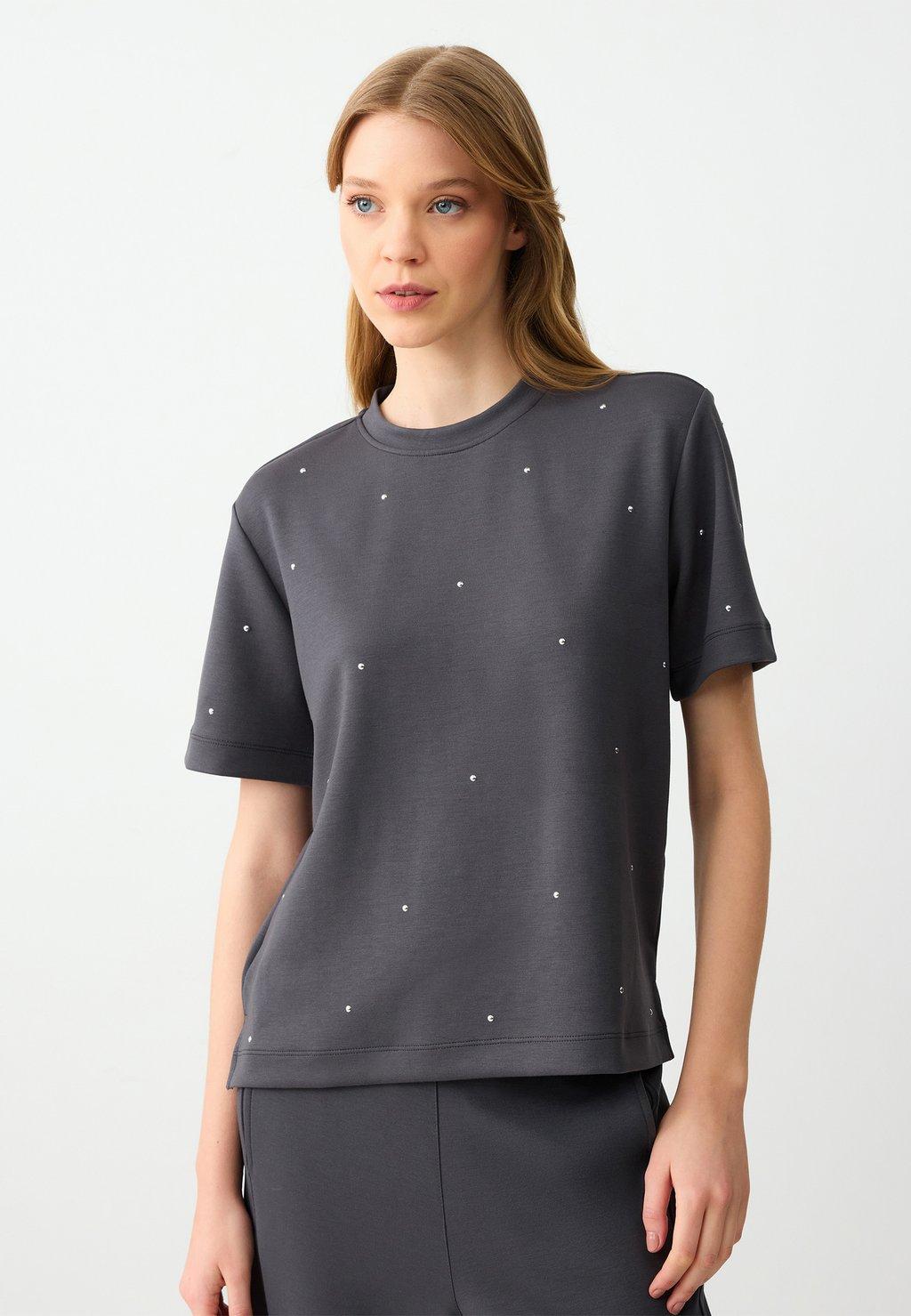 Футболка с принтом STUDDED DETAIL Jimmy Key, темно-серый
Футболка с принтом STUDDED DETAIL Jimmy Key, темно-серый