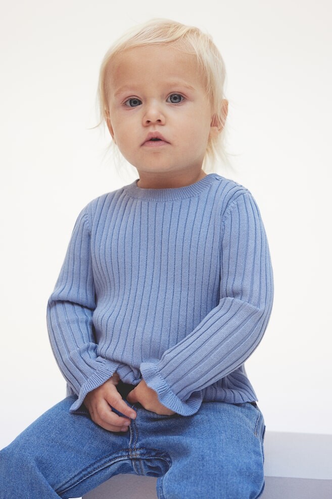 Ребристый свитер H&M, синий
Ребристый свитер H&M, синий