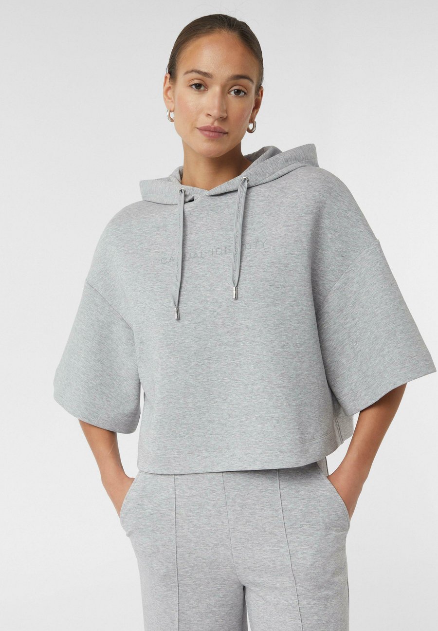 Худи comma casual identity Hoodie, Grau Meliert/Mottled Light Grey
Худи comma casual identity Hoodie, Grau Meliert/Mottled Light Grey