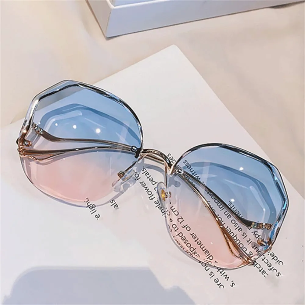 Женские солнцезащитные очки без оправы, металлическая оправа, градиентные линзы, винтажные солнцезащитные очки с защитой от УФ-излучения UV400 HDUBFY, Purple Pink
Женские солнцезащитные очки без оправы, металлическая оправа, градиентные линзы, винтажные солнцезащитные очки с защитой от УФ-излучения UV400 HDUBFY, Purple Pink