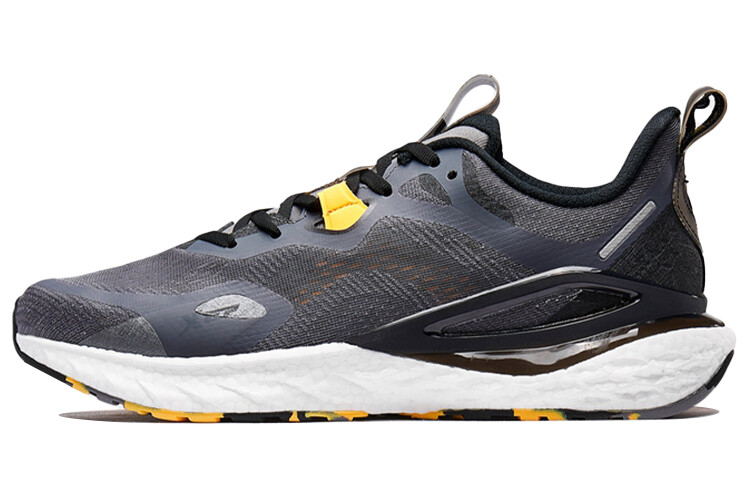 Кроссовки Power Nest 1.0 мужские с низким верхом белого/черного цвета Xtep 
Кроссовки Power Nest 1.0 мужские с низким верхом белого/черного цвета Xtep