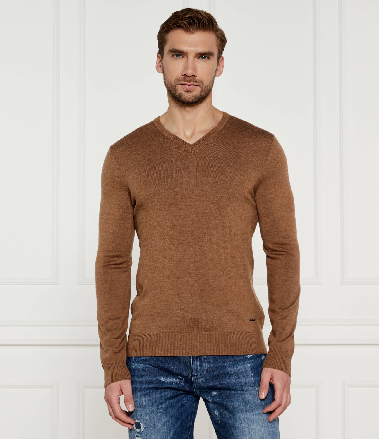 Свитер из шерсти Joop! JK-02Damien Regular Fit, коричневый
Свитер из шерсти Joop! JK-02Damien Regular Fit, коричневый