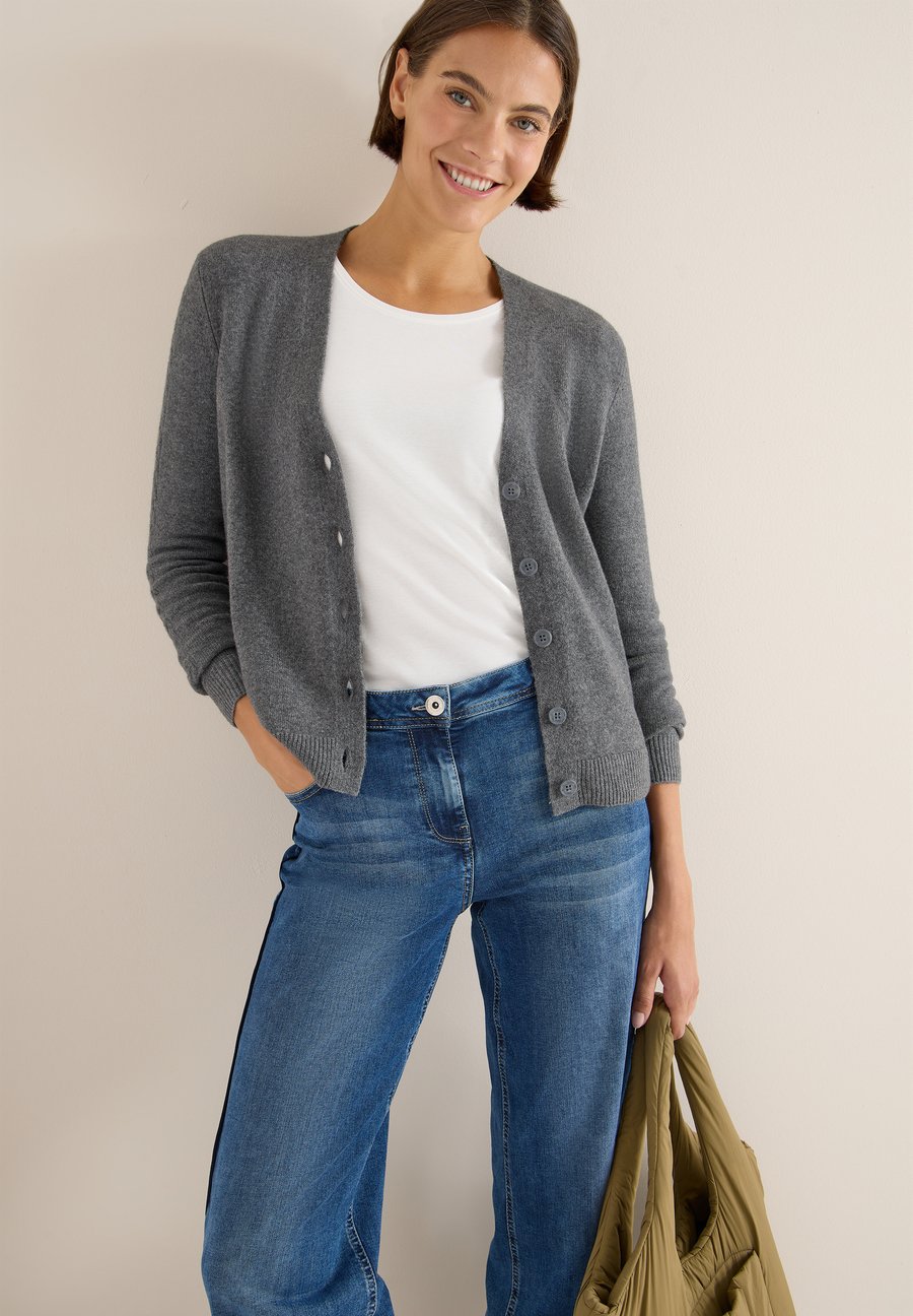 Кардиган Cecil MIT DETAILS, Grau/Mottled Dark Grey
Кардиган Cecil MIT DETAILS, Grau/Mottled Dark Grey