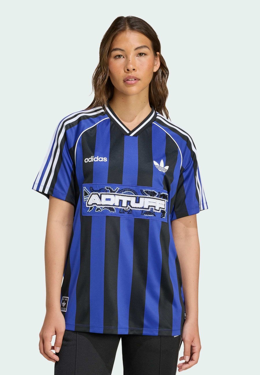Футболка Adidas Originals Print T-shirt, Semi Lucid Blue Black/Blue, Черный, Футболка Adidas Originals Print T-shirt, Semi Lucid Blue Black/Blue
Футболка Adidas Originals Print T-shirt, Semi Lucid Blue Black/Blue, Черный, Футболка Adidas Originals Print T-shirt, Semi Lucid Blue Black/Blue