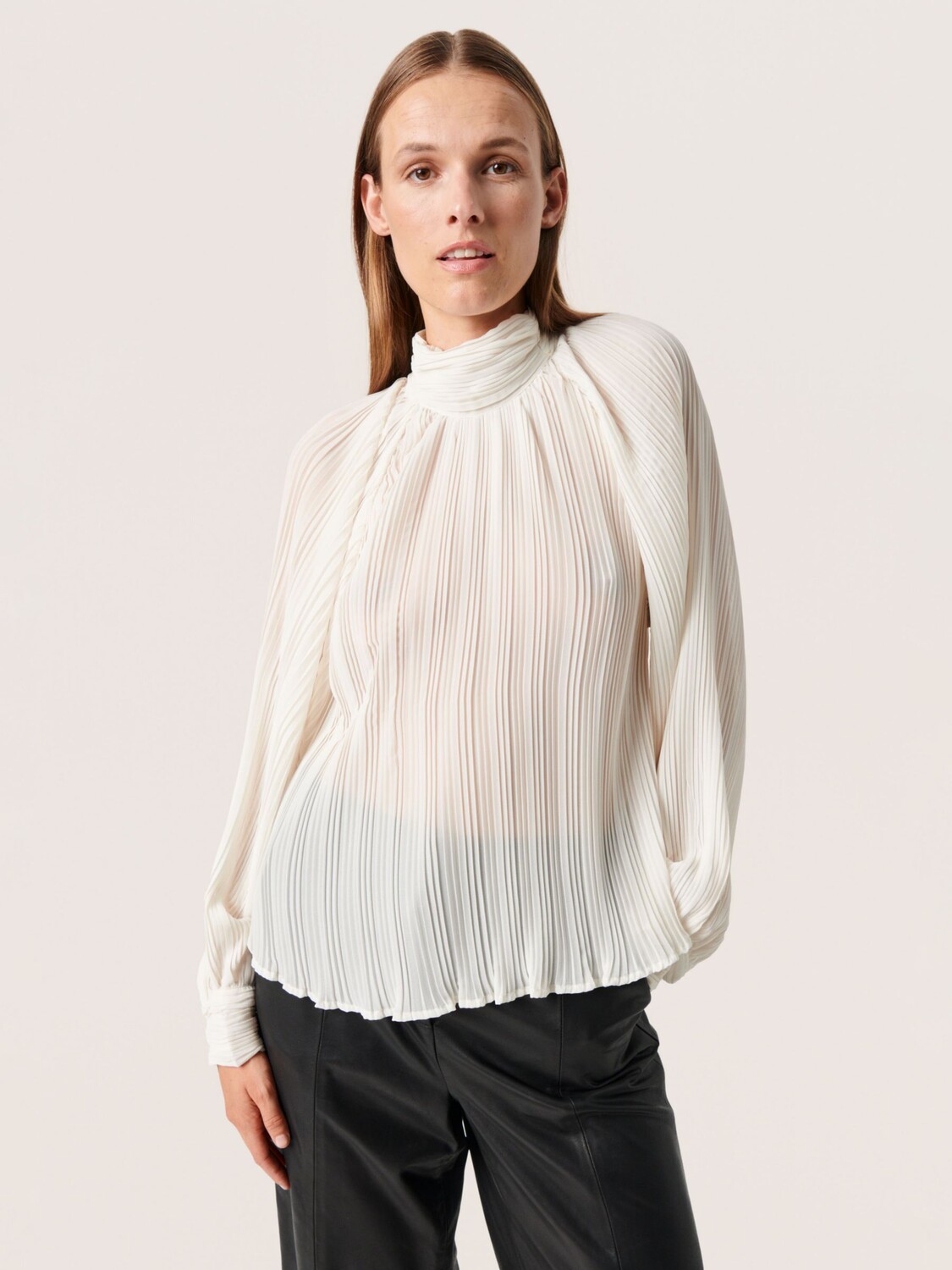 Крисли Блузка Soaked In Luxury, шепчущий белый
Крисли Блузка Soaked In Luxury, шепчущий белый