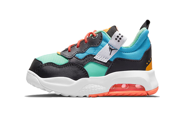 Обувь для малышей Jordan MA2 TD
Обувь для малышей Jordan MA2 TD