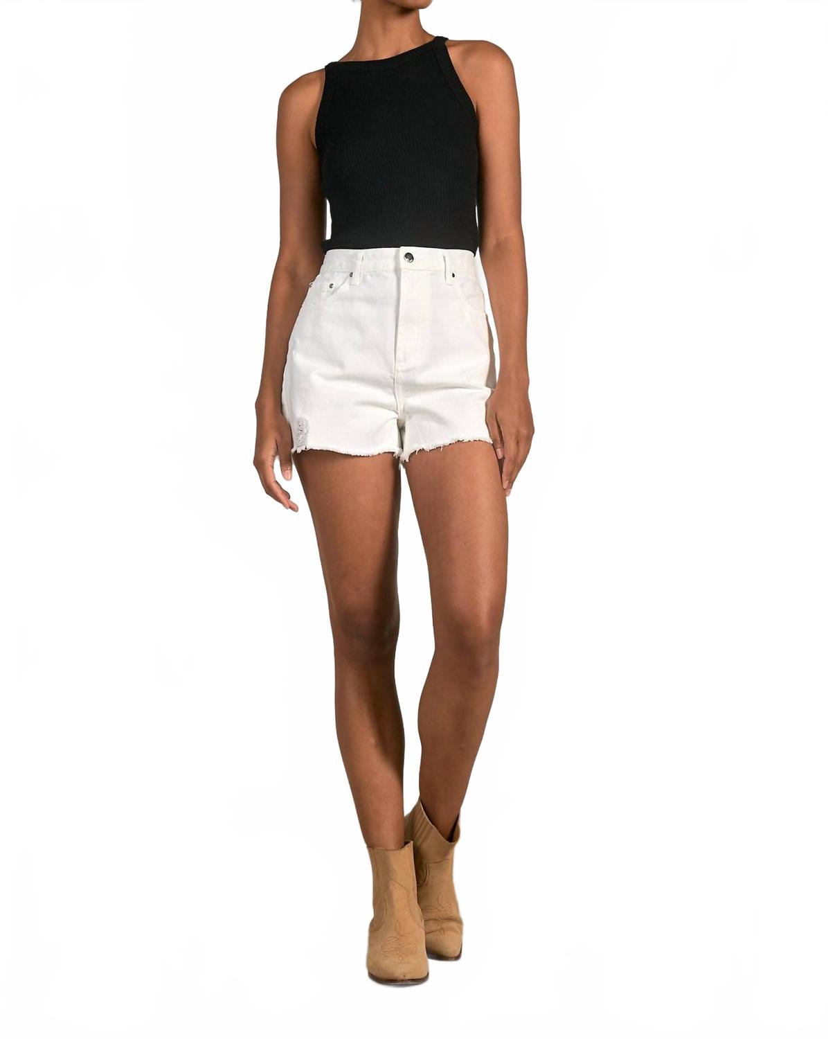 Белые шорты с рваным краем длиной 4 дюйма ELAN
Белые шорты с рваным краем длиной 4 дюйма ELAN