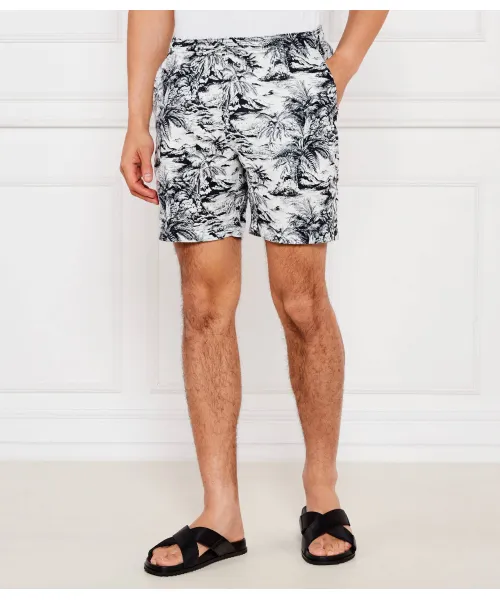 Льняные шорты Regular fit Tommy Hilfiger, белый 
Льняные шорты Regular fit Tommy Hilfiger, белый