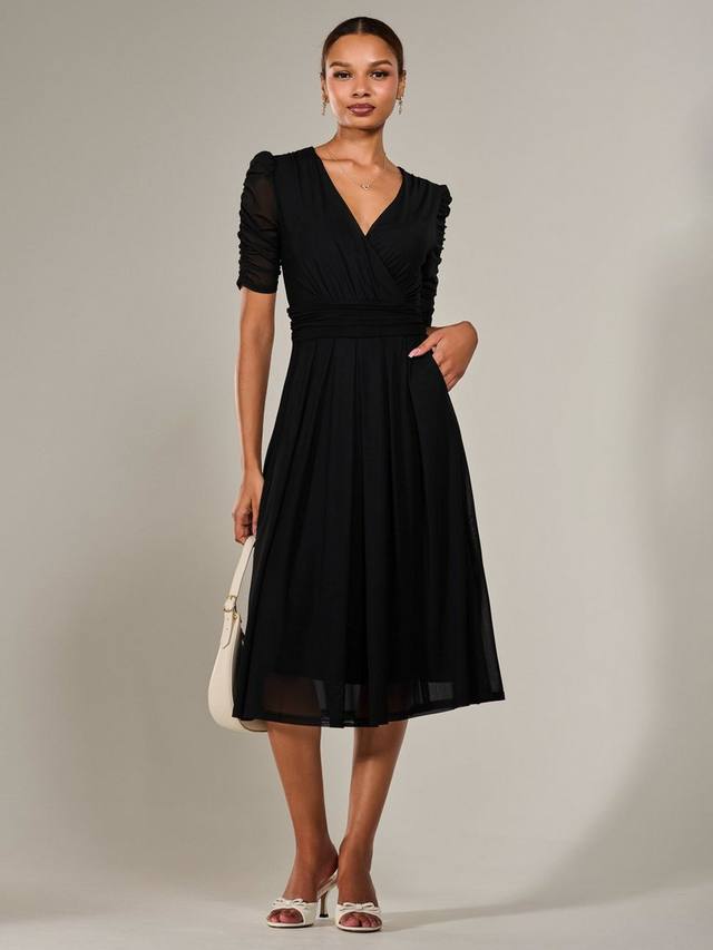 Платье миди с v-образным вырезом и рукавами с защипами Jolie Moi, Black
Платье миди с v-образным вырезом и рукавами с защипами Jolie Moi, Black