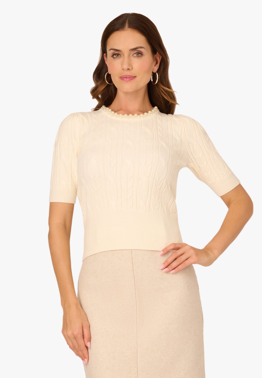 Футболка Adrianna Papell CREW NECK CABLED PEARL EMBELLISHED PULLOVER, Sugar Cream/Off-White, Белый, Футболка Adrianna Papell CREW NECK CABLED PEARL EMBELLISHED PULLOVER, Sugar Cream/Off-White
Футболка Adrianna Papell CREW NECK CABLED PEARL EMBELLISHED PULLOVER, Sugar Cream/Off-White, Белый, Футболка Adrianna Papell CREW NECK CABLED PEARL EMBELLISHED PULLOVER, Sugar Cream/Off-White