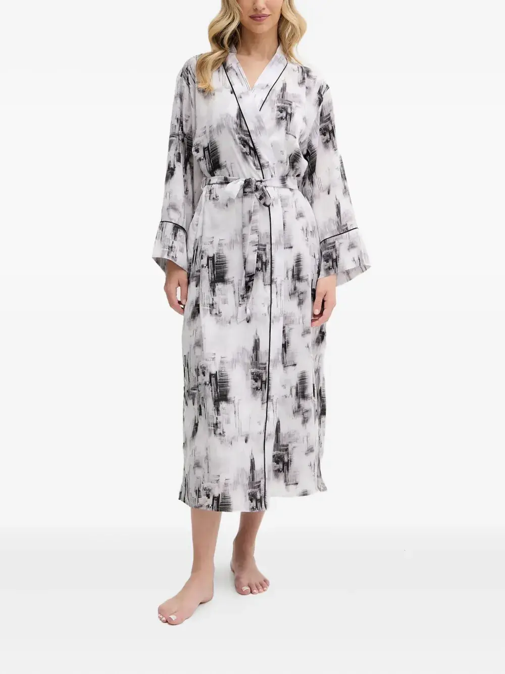 Халат с абстрактным принтом и поясом DKNY, белый
Халат с абстрактным принтом и поясом DKNY, белый