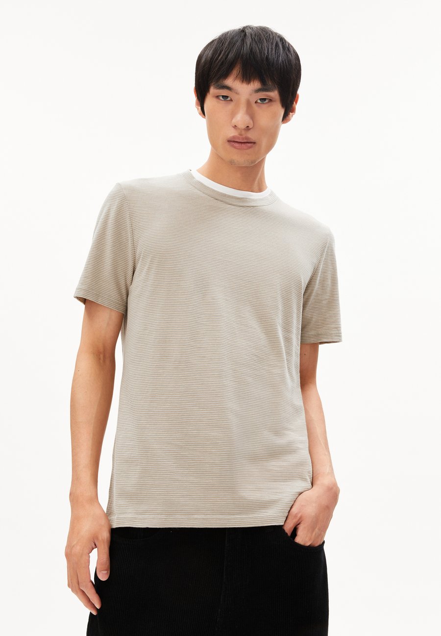 Футболка ARMEDANGELS JAMES STRUCTURE NEW, Pure-Light Sage/Beige, Зеленый, Футболка ARMEDANGELS JAMES STRUCTURE NEW, Pure-Light Sage/Beige
Футболка ARMEDANGELS JAMES STRUCTURE NEW, Pure-Light Sage/Beige, Зеленый, Футболка ARMEDANGELS JAMES STRUCTURE NEW, Pure-Light Sage/Beige