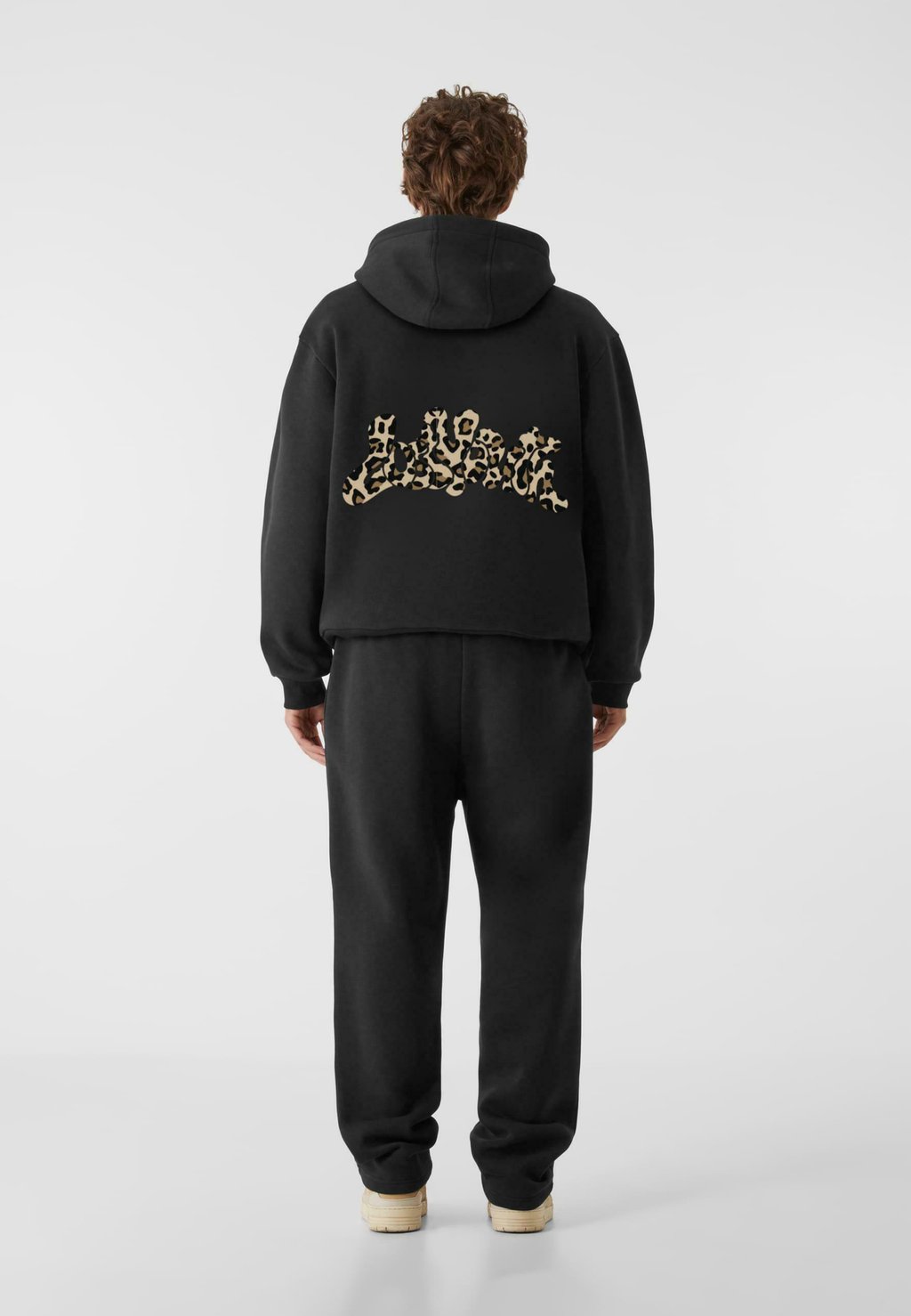 Толстовка WILD AT HEART Lost Youth, черный
Толстовка WILD AT HEART Lost Youth, черный