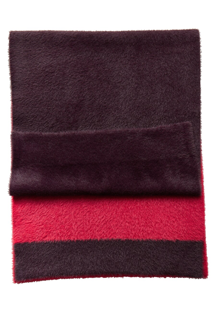 Шарф STREET ONE, цвет Blood red 
Шарф STREET ONE, цвет Blood red