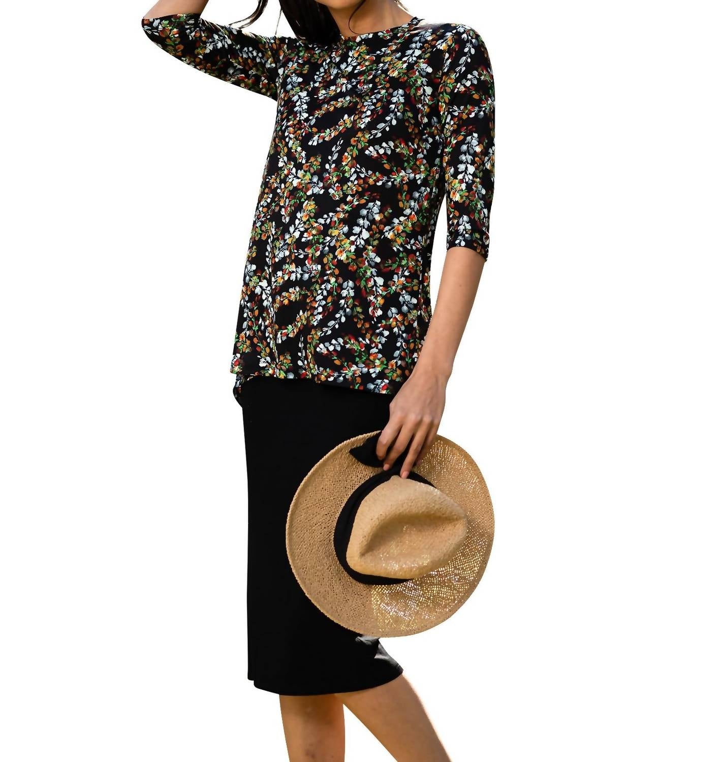 Блузка женская Daniella Faye, цвет black petal
Блузка женская Daniella Faye, цвет black petal