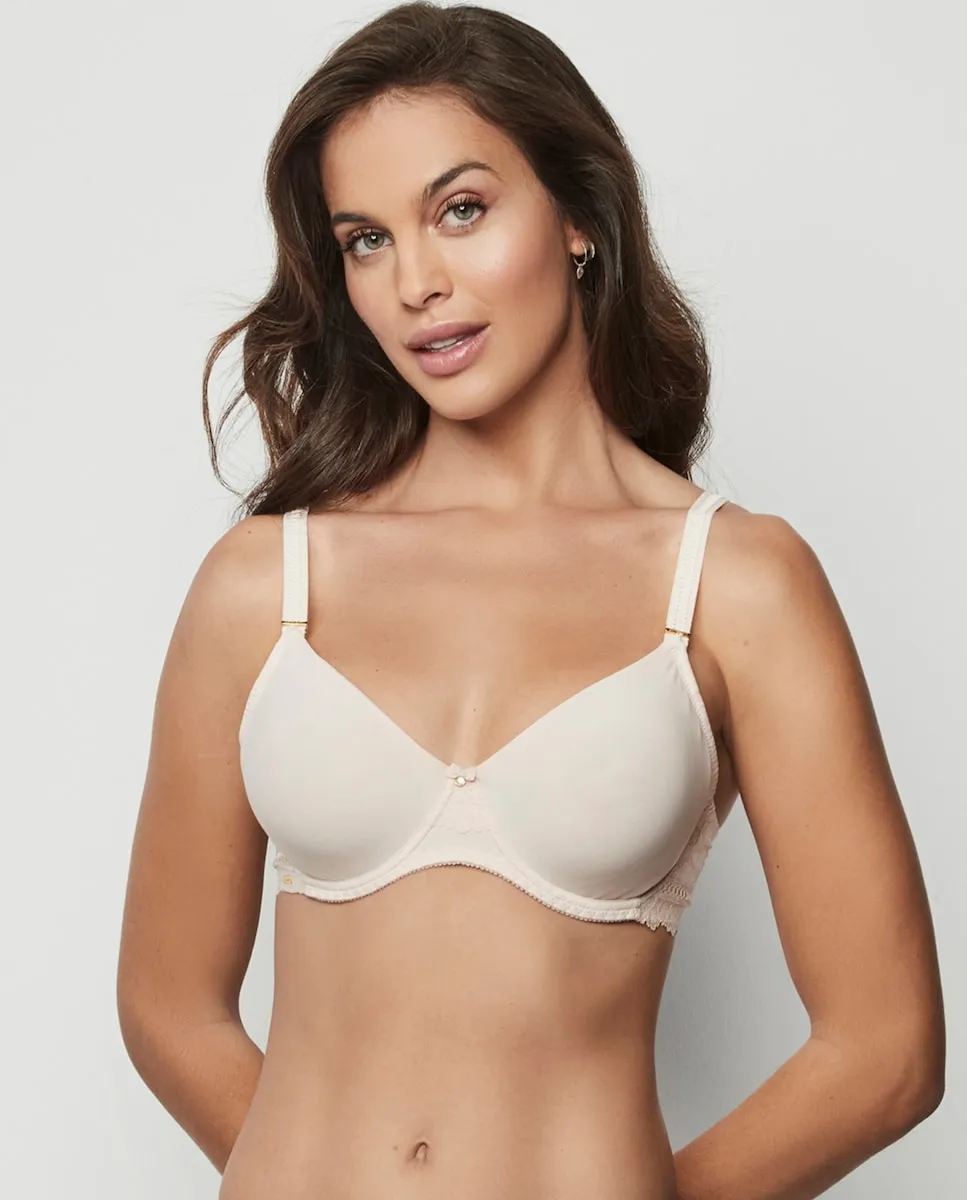 Формованный утягивающий бюстгальтер с косточками и без поролона Selmark, цвет Maquillaje
Формованный утягивающий бюстгальтер с косточками и без поролона Selmark, цвет Maquillaje