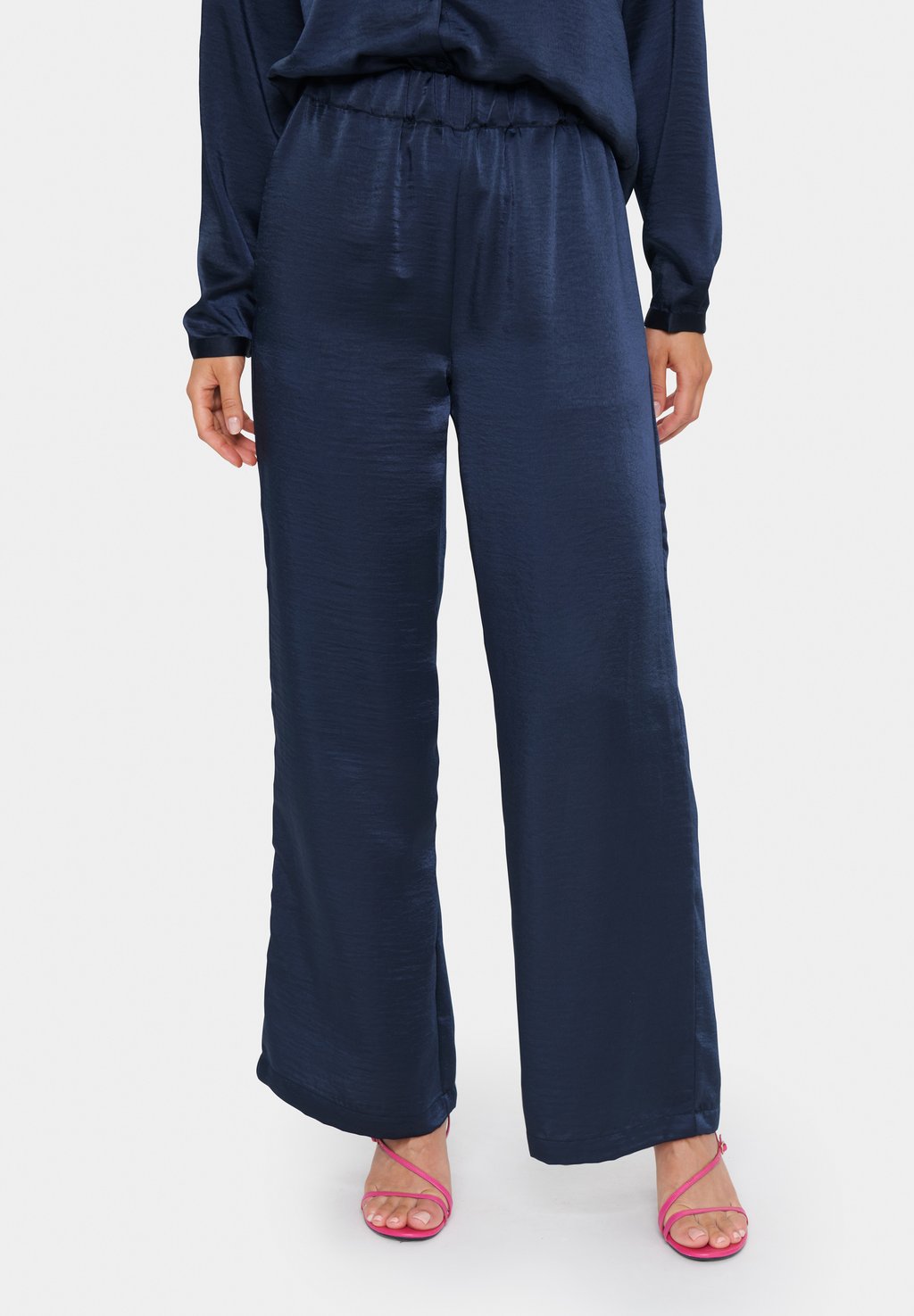 Брюки DINNE Saint Tropez, темно-синий
Брюки DINNE Saint Tropez, темно-синий