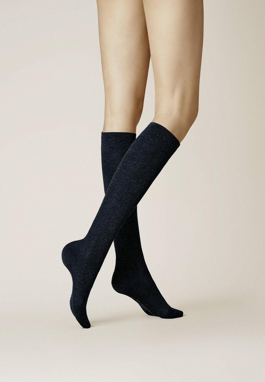 Носки KUNERT FLY CARE, Dark Navy/Blue
Носки KUNERT FLY CARE, Dark Navy/Blue