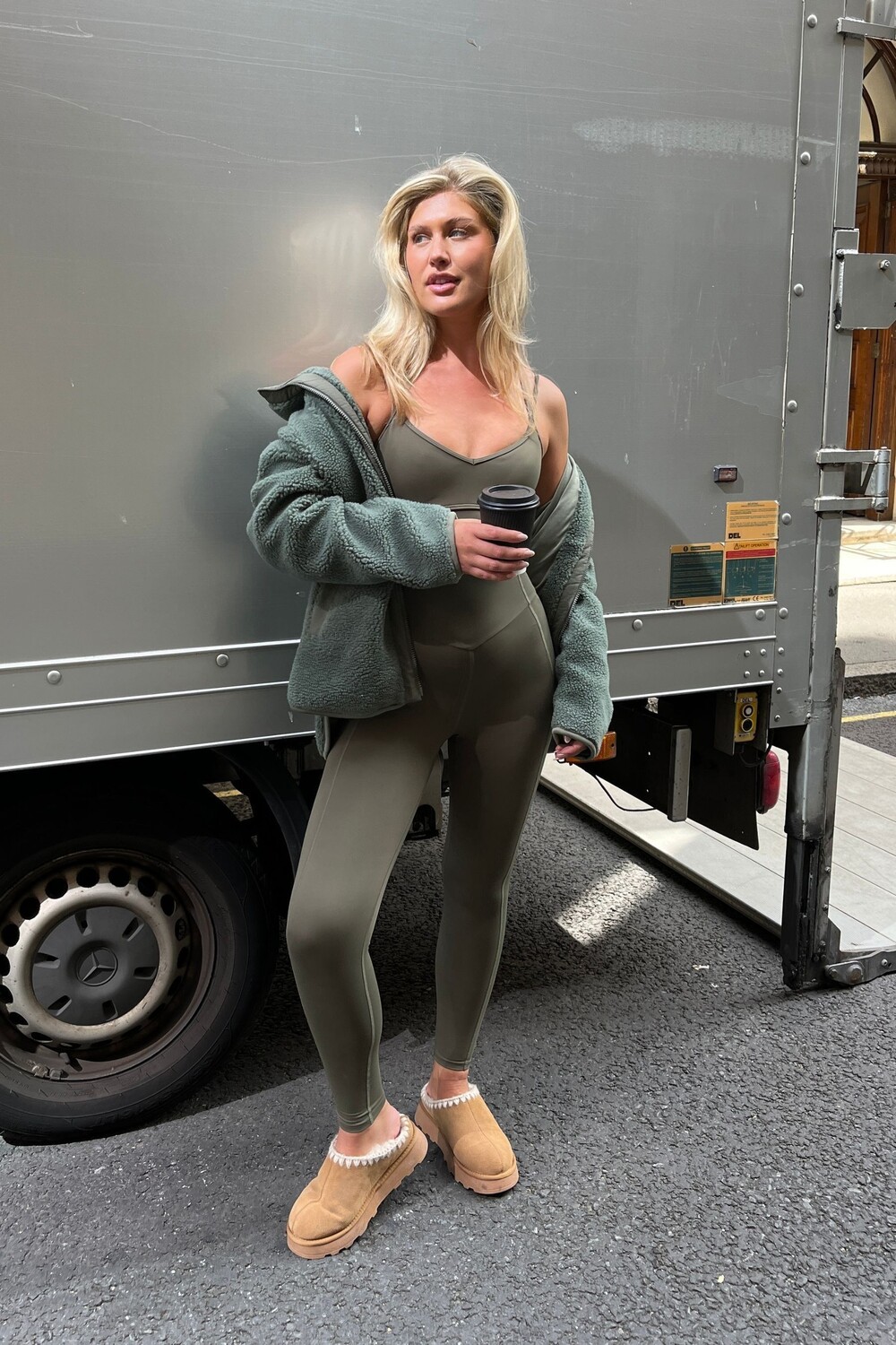 Комбинезон с бретелями South Beach, зеленый
Комбинезон с бретелями South Beach, зеленый