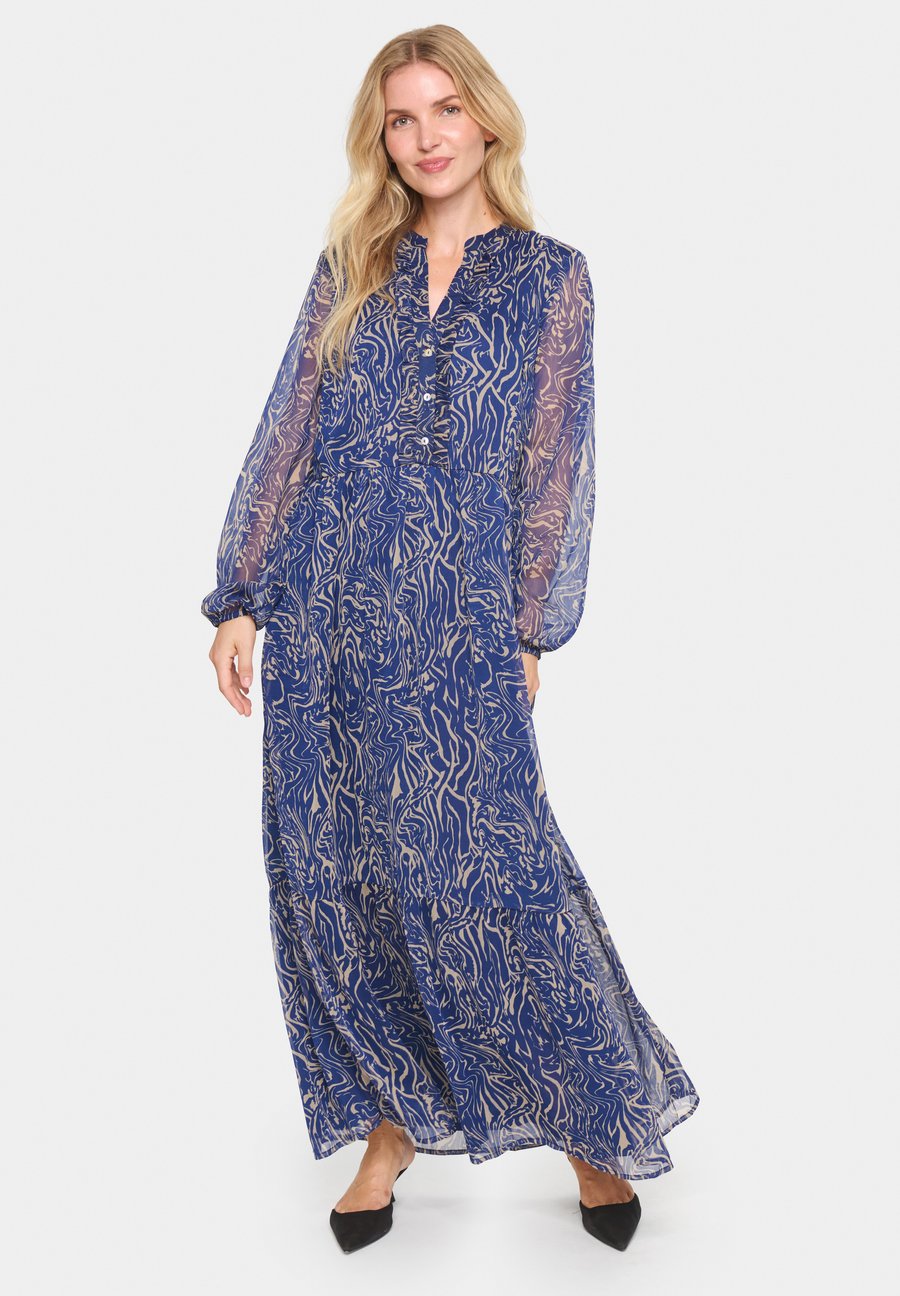 Платье Saint Tropez VALERIE, Midnight Sail Water Strokes/Blue
Платье Saint Tropez VALERIE, Midnight Sail Water Strokes/Blue