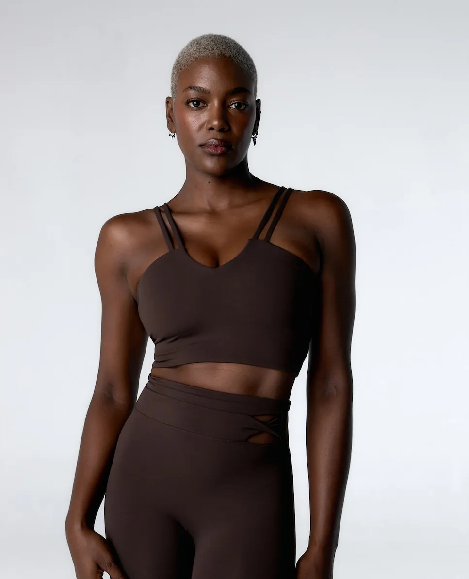 Спортивный бюстгальтер средней поддержки с двойными бретельками Black Limba, коричневый
Спортивный бюстгальтер средней поддержки с двойными бретельками Black Limba, коричневый