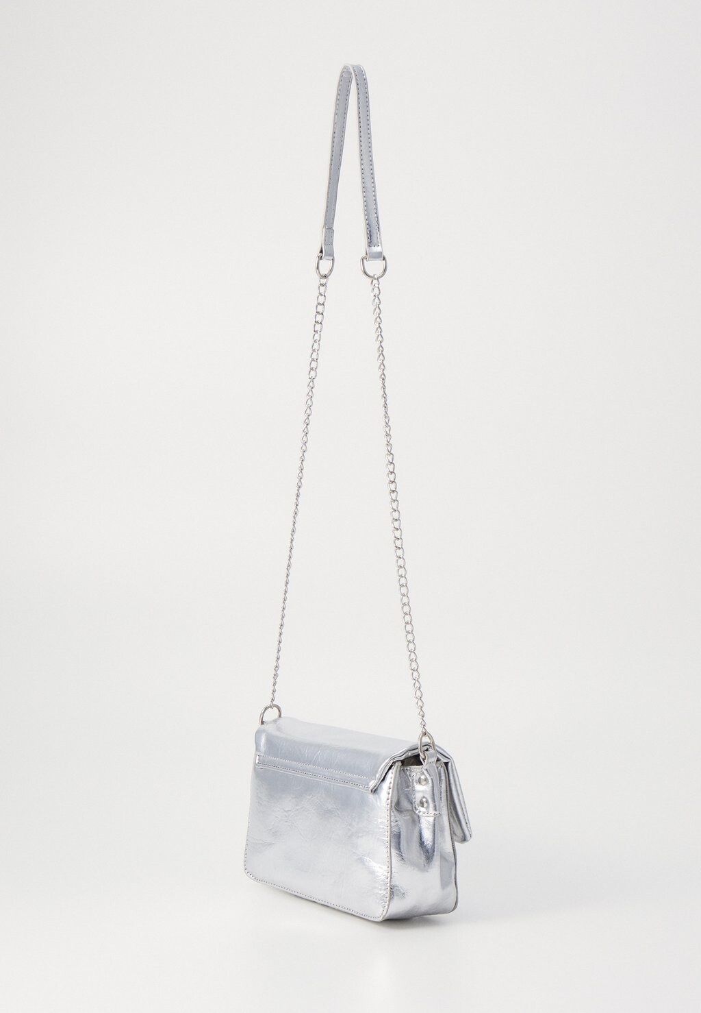 Сумка через плечо ONLJEANNIE METALLIC ONLY, серебристый
Сумка через плечо ONLJEANNIE METALLIC ONLY, серебристый