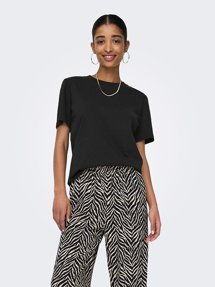 Футболка ONLY, черный
Футболка ONLY, черный