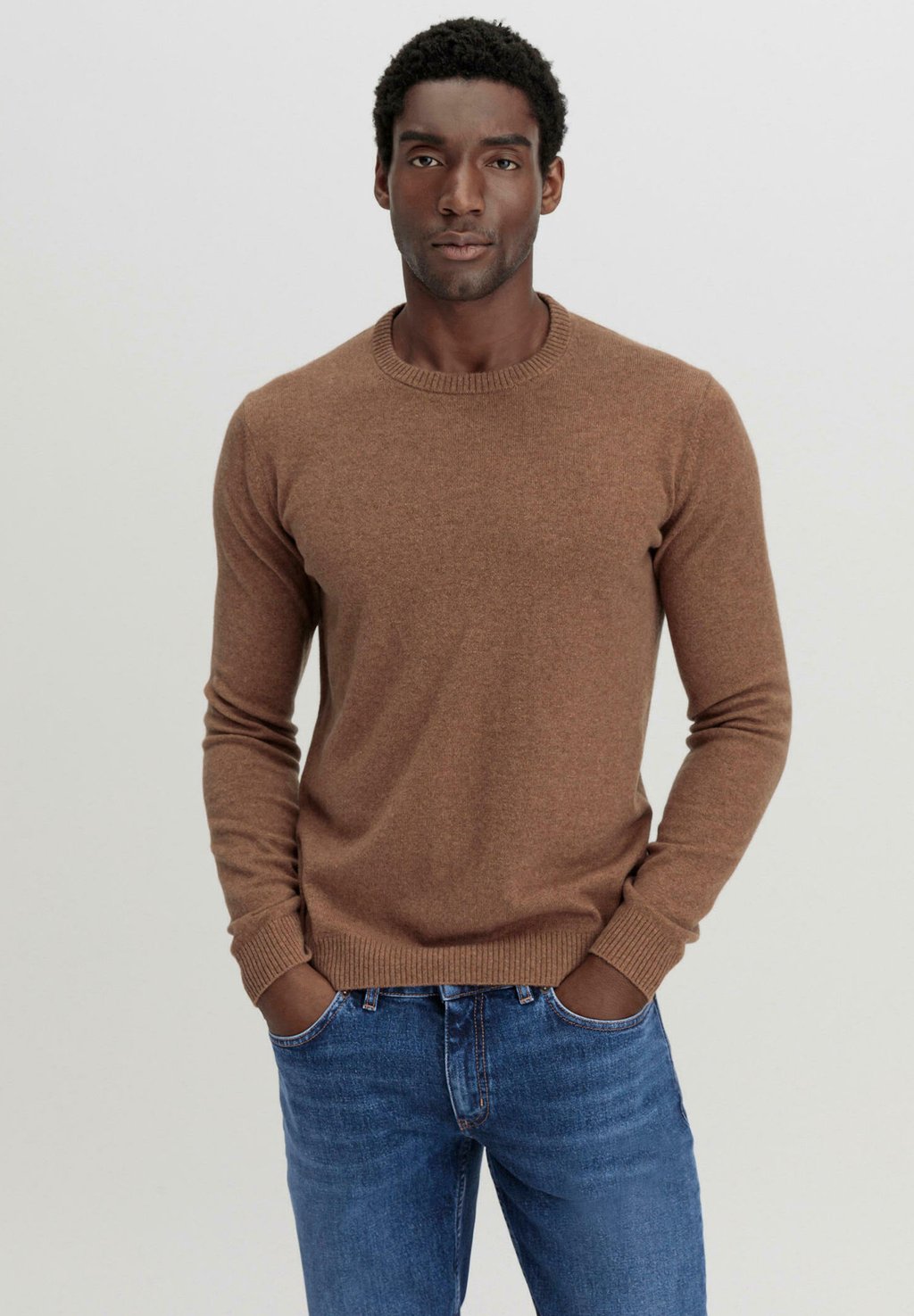 Джемпер hessnatur, коричневый
Джемпер hessnatur, коричневый