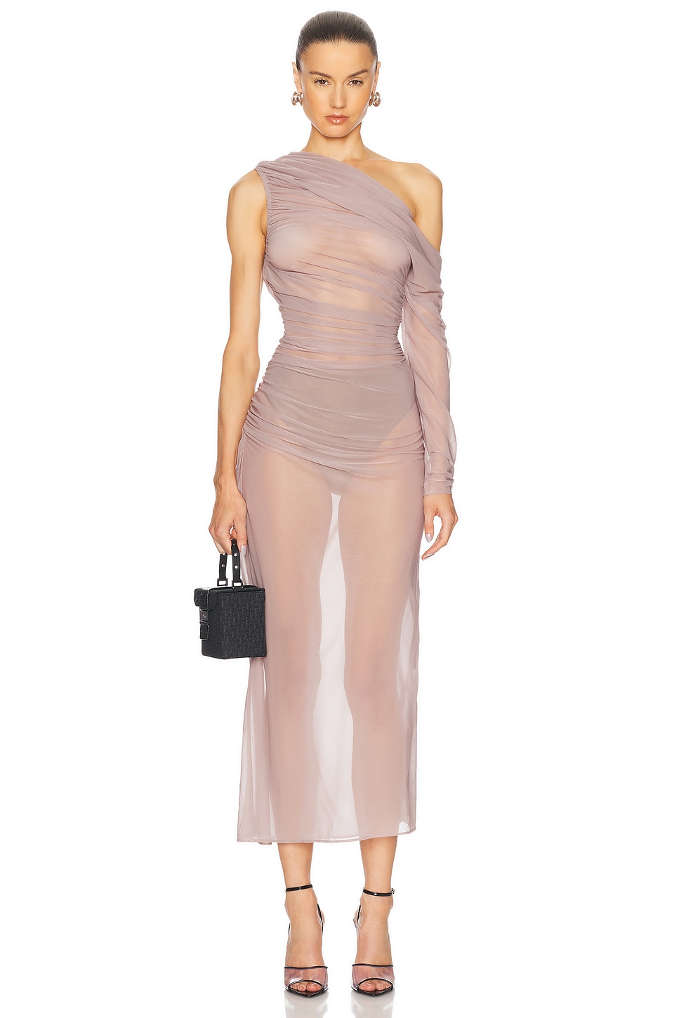 Длинное платье с драпировкой на одном плече Atlein, Aube
Длинное платье с драпировкой на одном плече Atlein, Aube