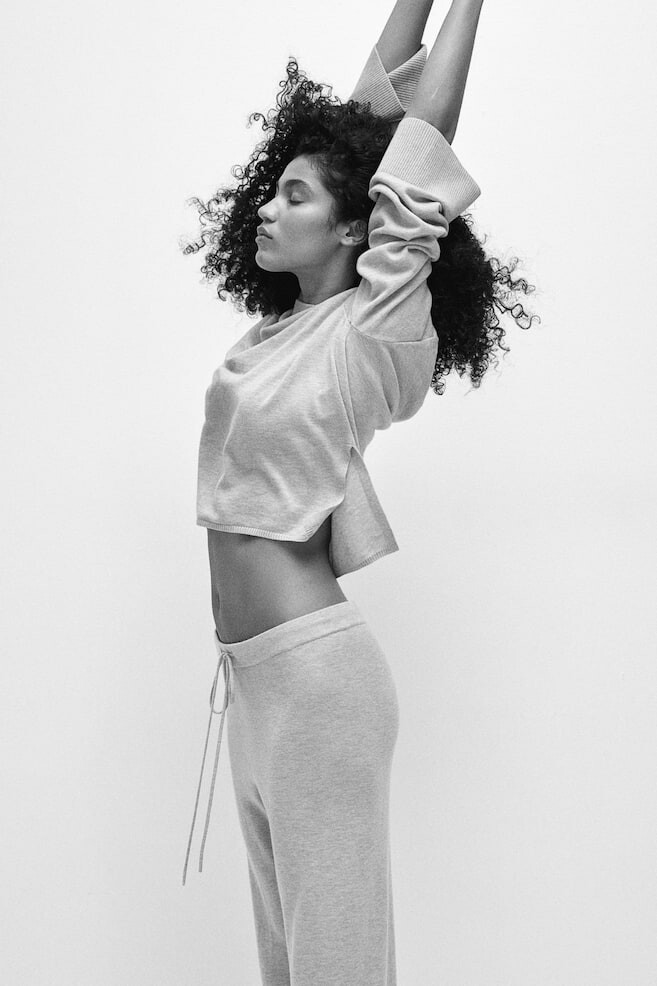 Брюки из смесового кашемира H&M, бежевый
Брюки из смесового кашемира H&M, бежевый