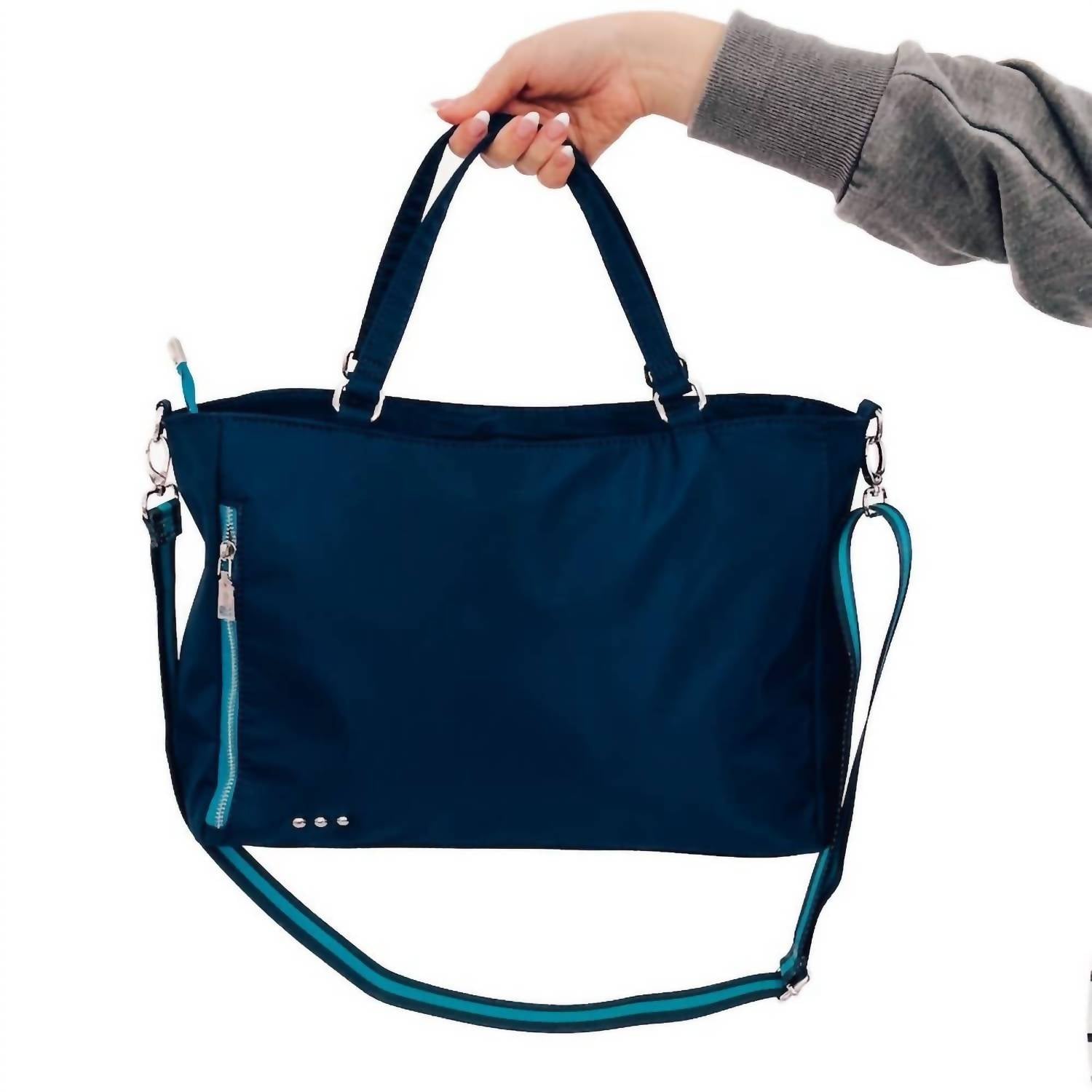 Сумка-шоппер Nina из нейлона в темно-синем цвете Pretty Simple
Сумка-шоппер Nina из нейлона в темно-синем цвете Pretty Simple