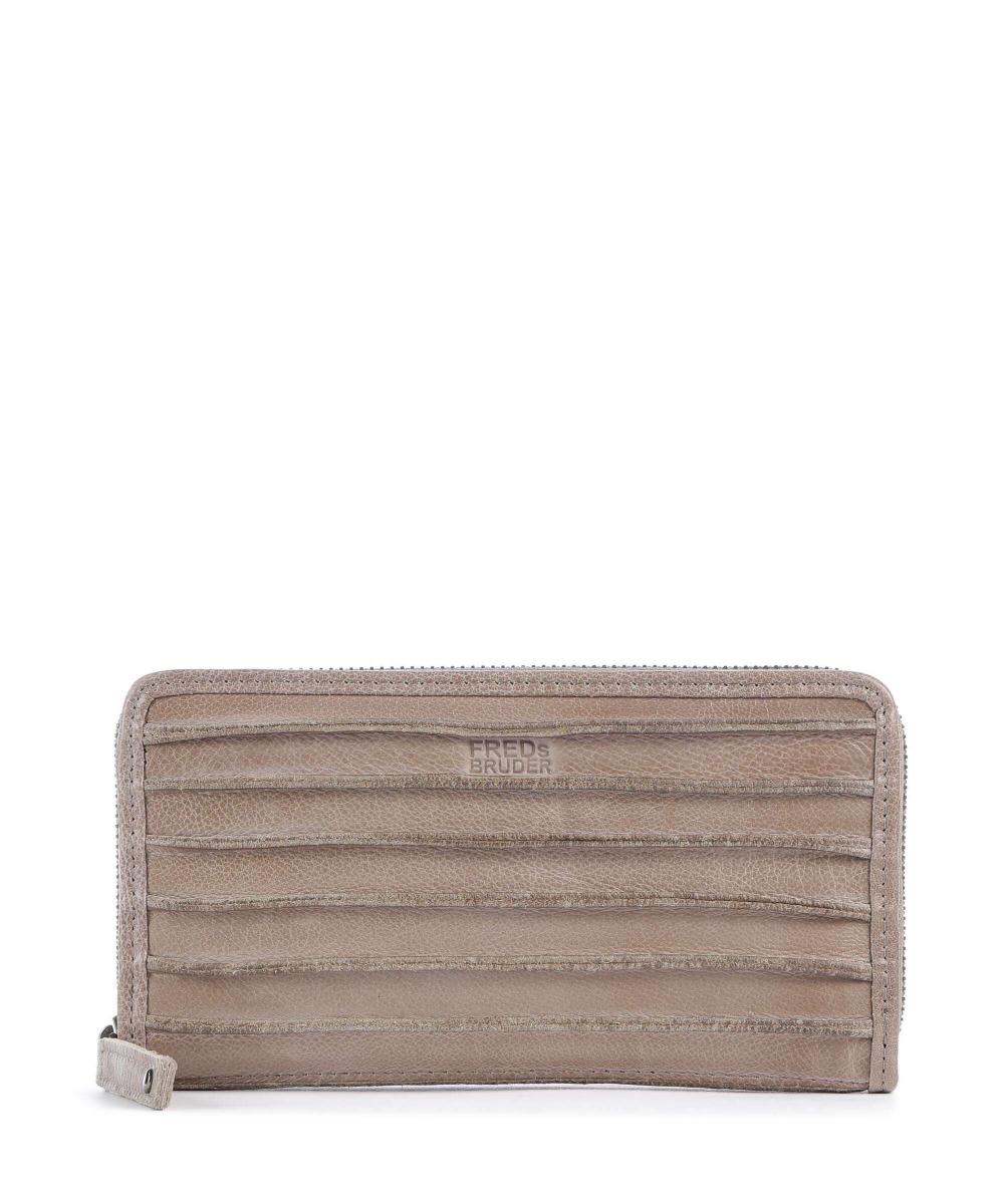 Большой кошелек Riffel из зернистой коровьей кожи Fredsbruder, бежевый
Большой кошелек Riffel из зернистой коровьей кожи Fredsbruder, бежевый