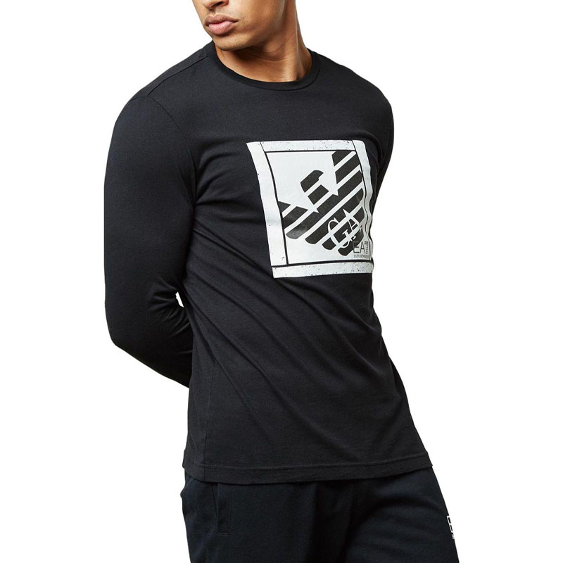 Футболка мужская черная ARMANI JEANS
Футболка мужская черная ARMANI JEANS