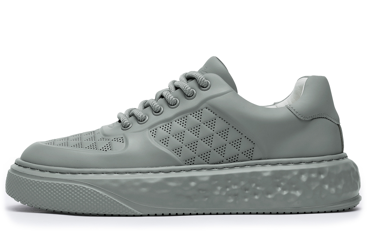 Стильные скейтбординговые кроссовки мужские серые Desai 
Стильные скейтбординговые кроссовки мужские серые Desai