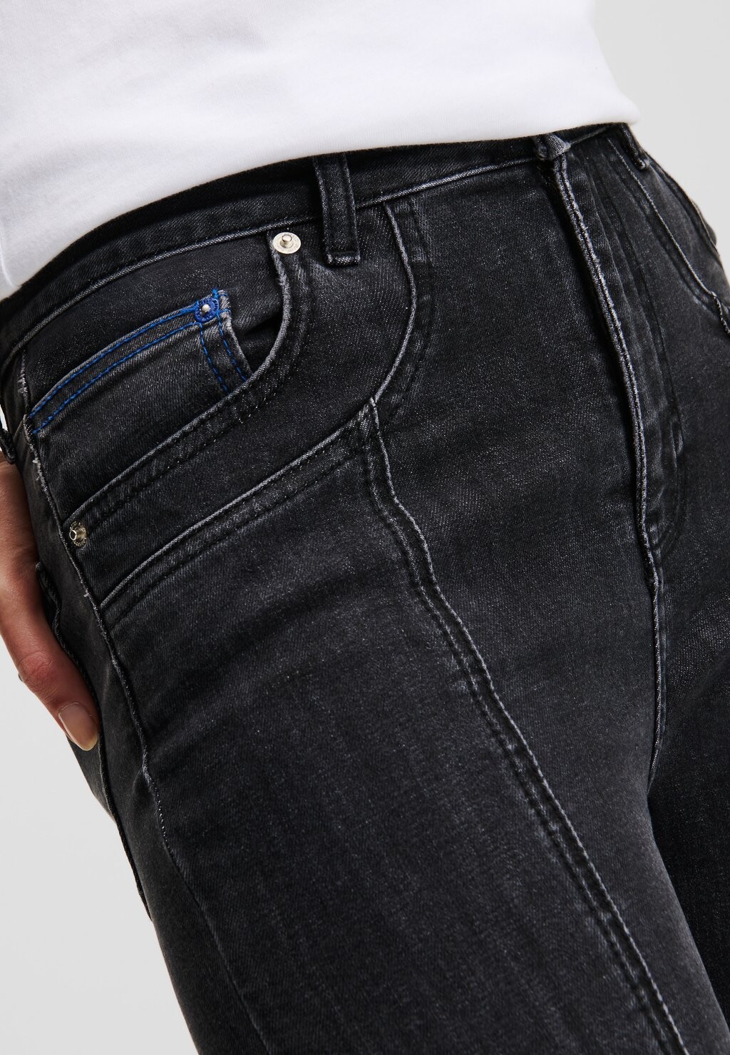 Джинсы облегающие HIGH-RISE SPLIT-HEM SKINNY Karl Lagerfeld Jeans, черный
Джинсы облегающие HIGH-RISE SPLIT-HEM SKINNY Karl Lagerfeld Jeans, черный