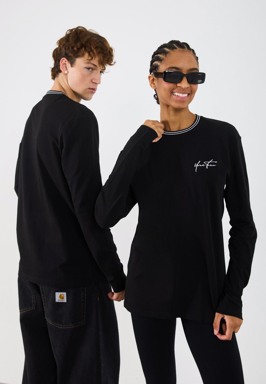 Топ YOURTURN UNISEX, True Black/Black
Топ YOURTURN UNISEX, True Black/Black