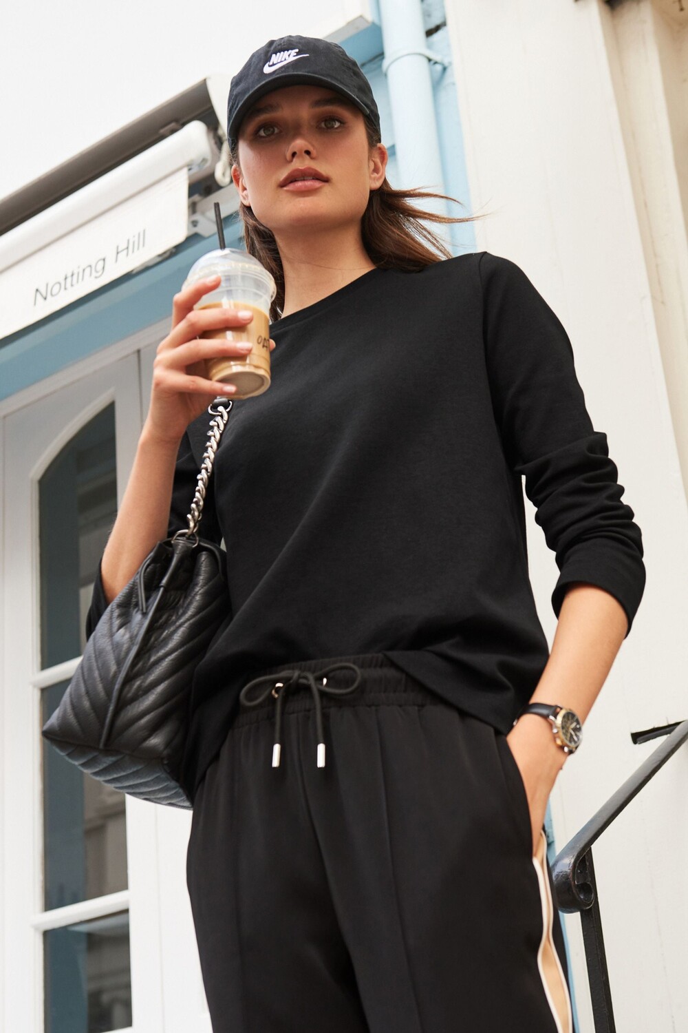 Плотная футболка с длинными рукавами Next, черный
Плотная футболка с длинными рукавами Next, черный