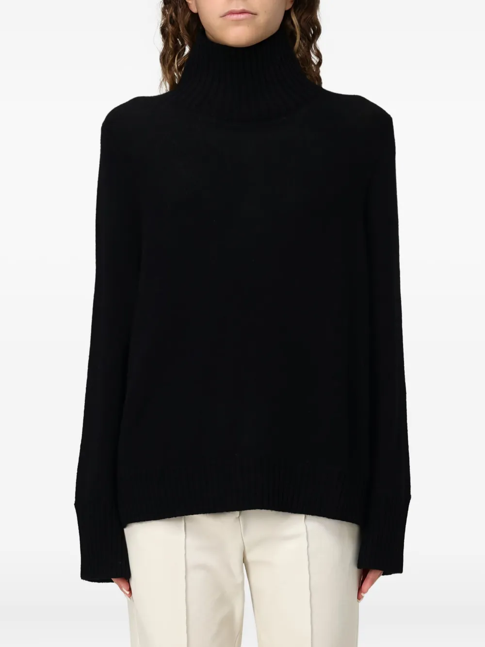 Свитер с высоким воротником Allude, черный
Свитер с высоким воротником Allude, черный