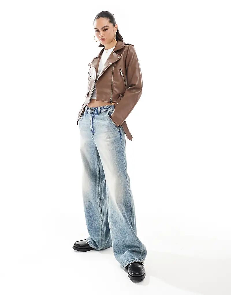 Укороченная куртка из искусственной кожи коричневого цвета Stradivarius, Коричневый, Укороченная куртка из искусственной кожи коричневого цвета Stradivarius
Укороченная куртка из искусственной кожи коричневого цвета Stradivarius, Коричневый, Укороченная куртка из искусственной кожи коричневого цвета Stradivarius