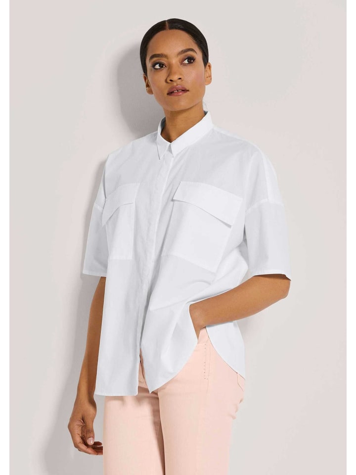 MADELEINE Свободная хлопковая рубашка белого цвета
MADELEINE Свободная хлопковая рубашка белого цвета