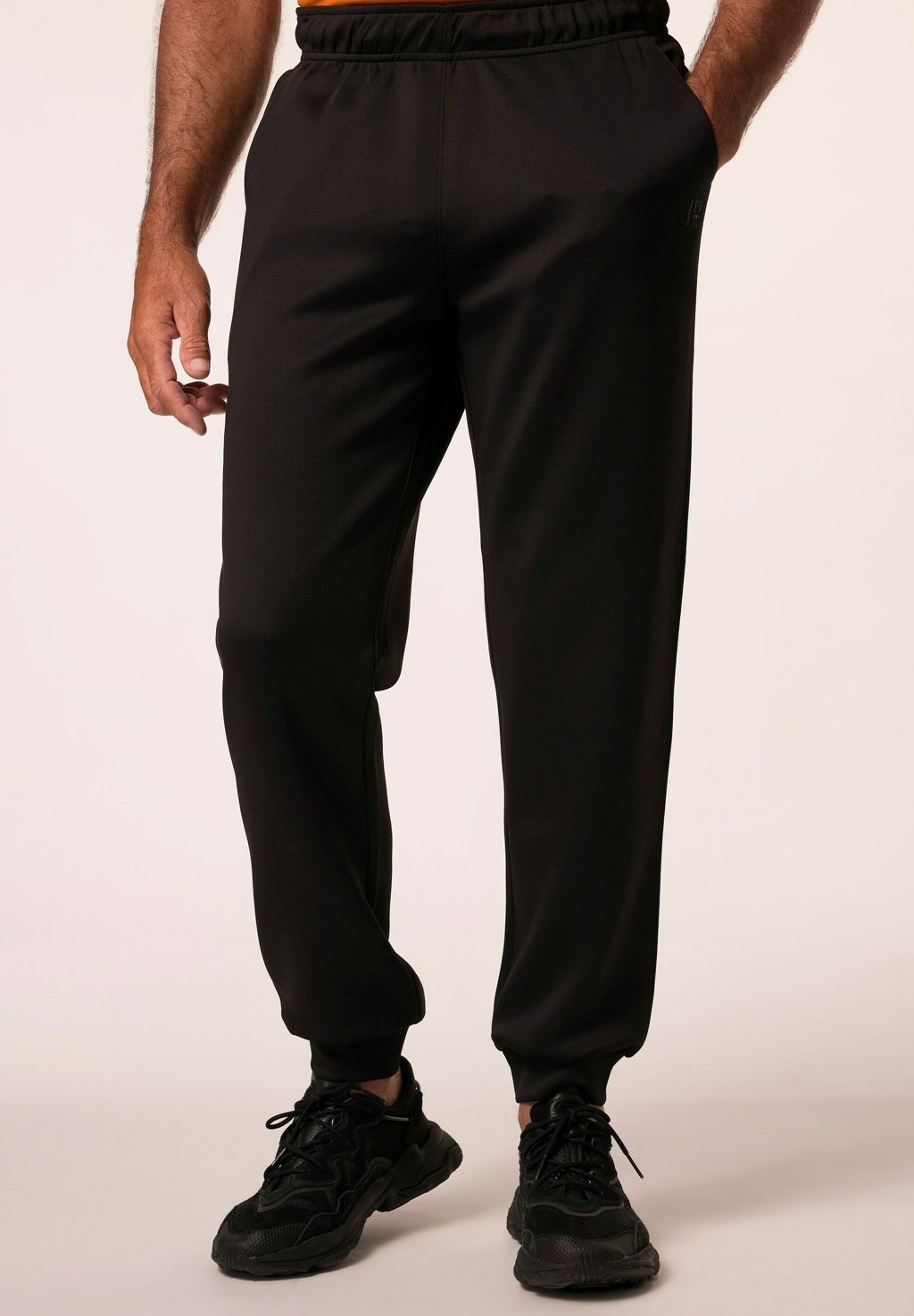 Спортивные брюки JP1880, черный
Спортивные брюки JP1880, черный