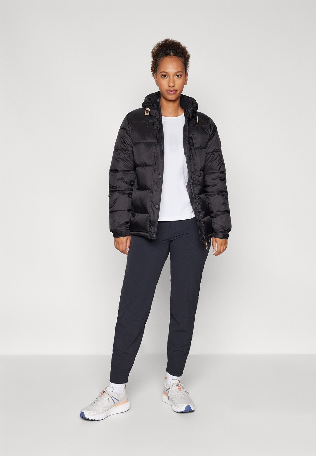 Зимняя куртка MONETTA Icepeak, черный
Зимняя куртка MONETTA Icepeak, черный