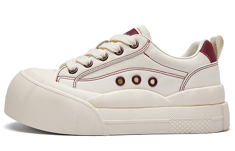 Кеды, скейтборд обувь женская низкая La Chapelle, белый/черный
Кеды, скейтборд обувь женская низкая La Chapelle, белый/черный