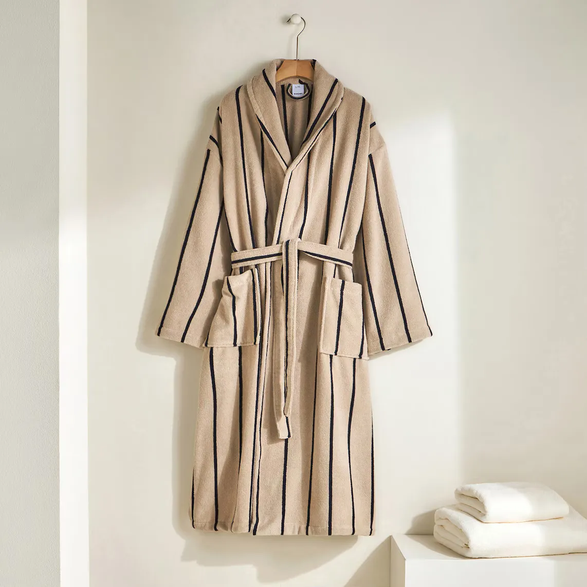 Хлопковый халат 380 гр/м2 Paser El Corte Inglés, бежевый
Хлопковый халат 380 гр/м2 Paser El Corte Inglés, бежевый