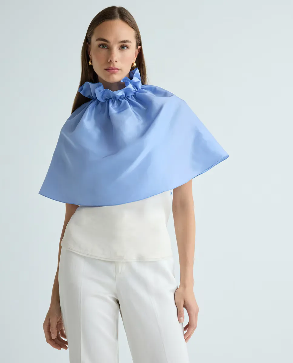 Шапочка из тафты с воротником со сборками Banarassi, синий
Шапочка из тафты с воротником со сборками Banarassi, синий