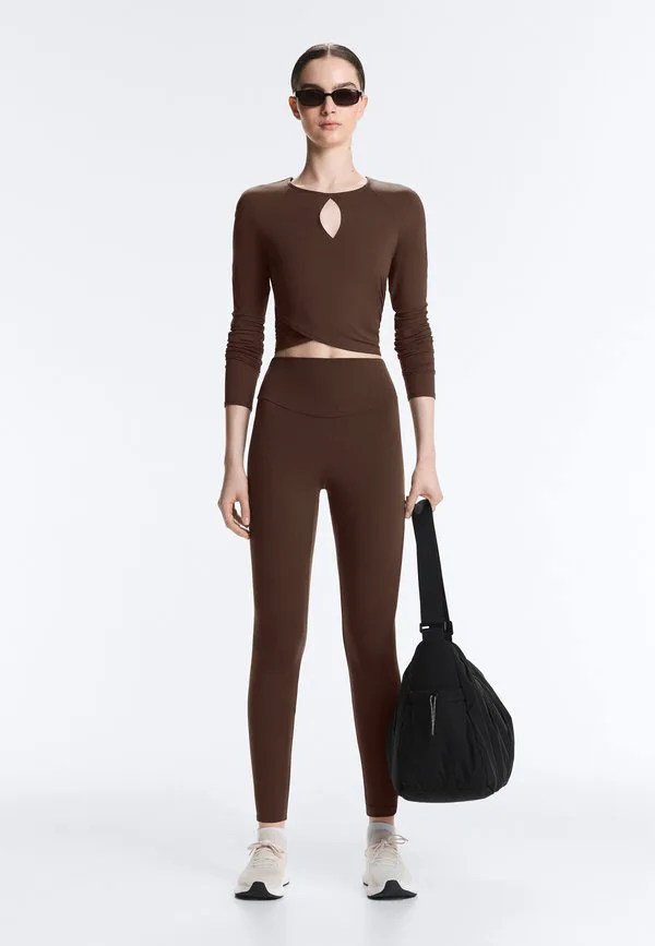 Футболка с длинными рукавами comfortlux Oysho, Mottled Brown, Коричневый, Футболка с длинными рукавами comfortlux Oysho, Mottled Brown
Футболка с длинными рукавами comfortlux Oysho, Mottled Brown, Коричневый, Футболка с длинными рукавами comfortlux Oysho, Mottled Brown